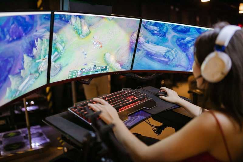 gaming monitors